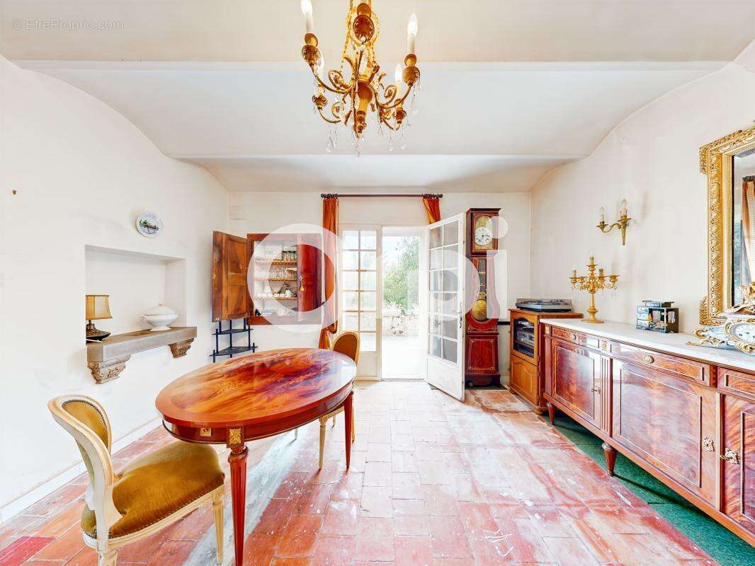 Maison à RUOMS