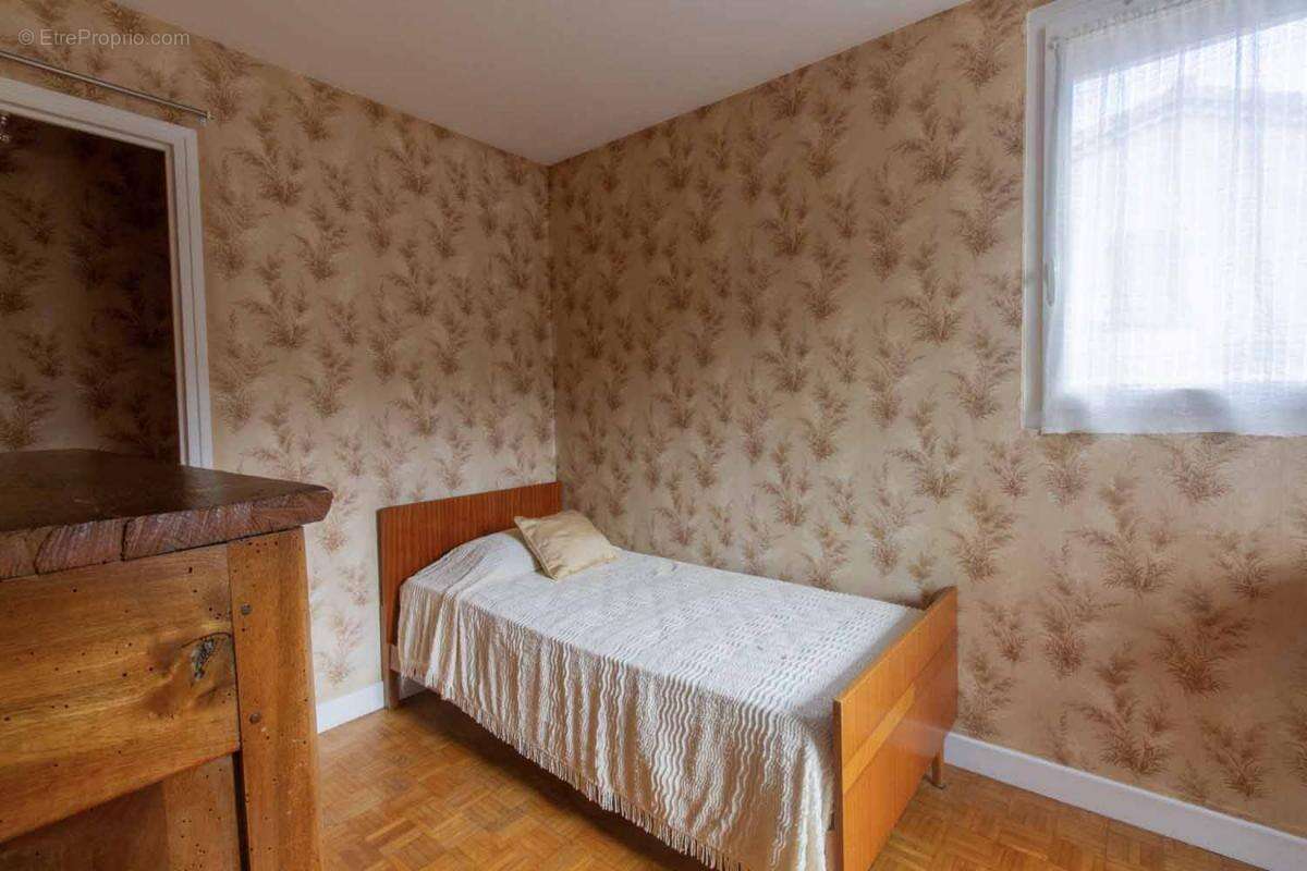 Maison à SAINT-JULIEN-EN-SAINT-ALBAN