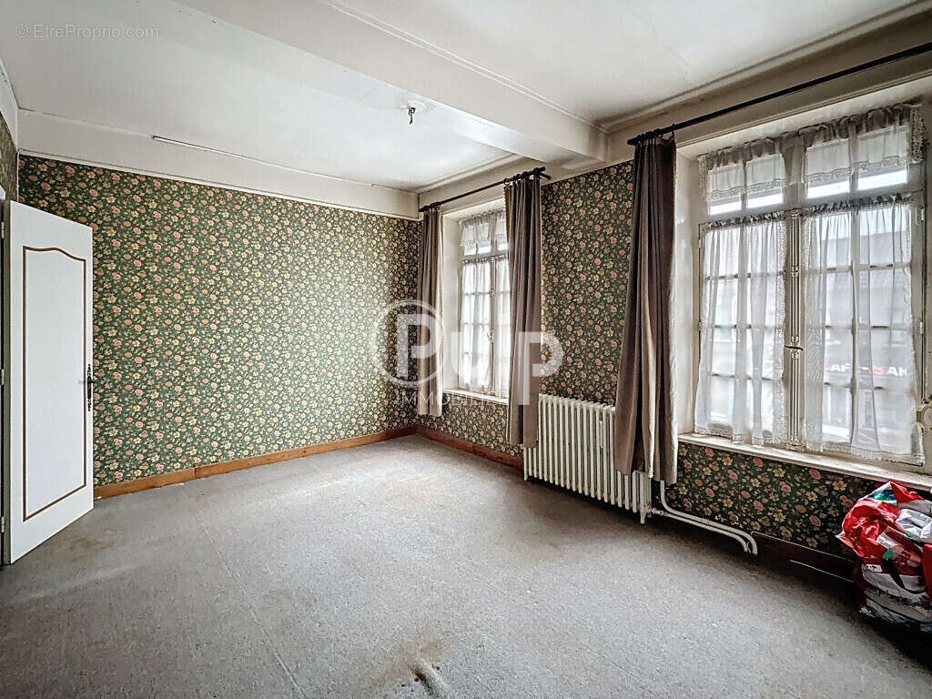 Maison à AUXI-LE-CHATEAU