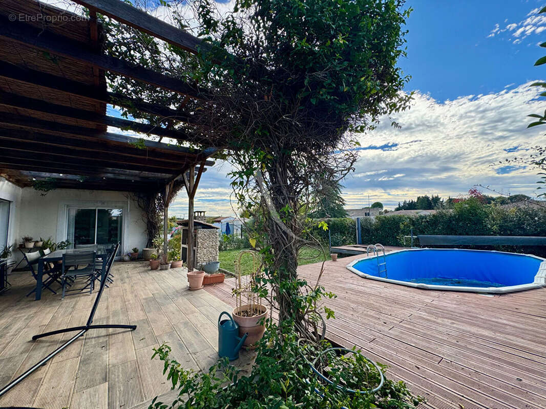 Maison à CASTELNAU-VALENCE