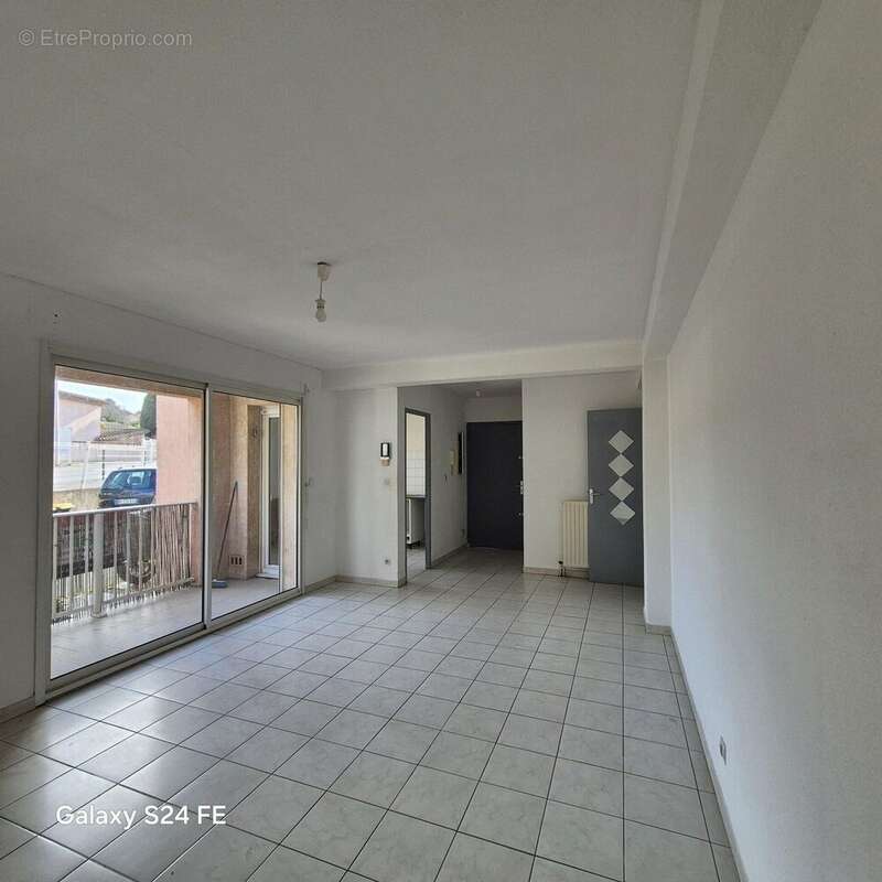 Photo 2 - Appartement à BOUJAN-SUR-LIBRON