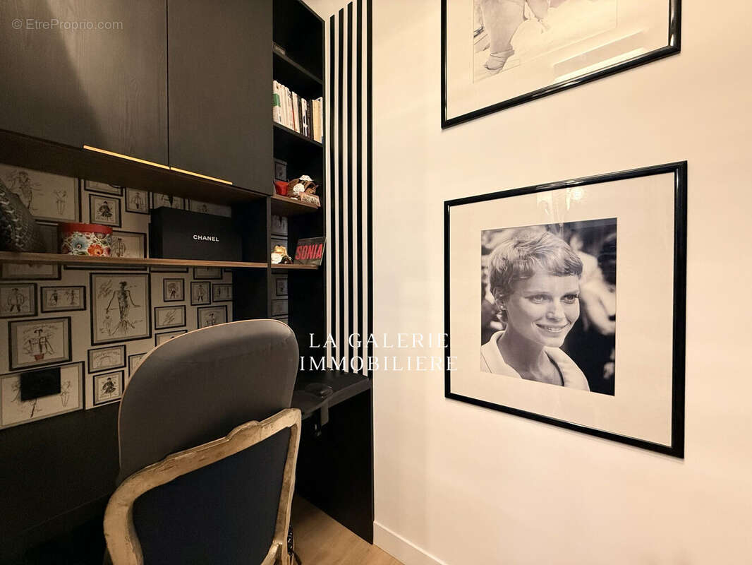 Appartement à COURBEVOIE