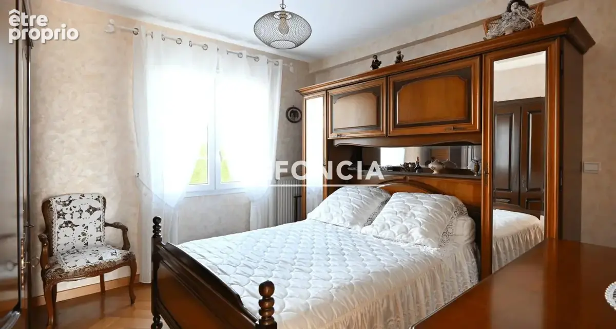 Maison de bonne construction au calme - 4 chambres - sous/sol complet - photo 6
