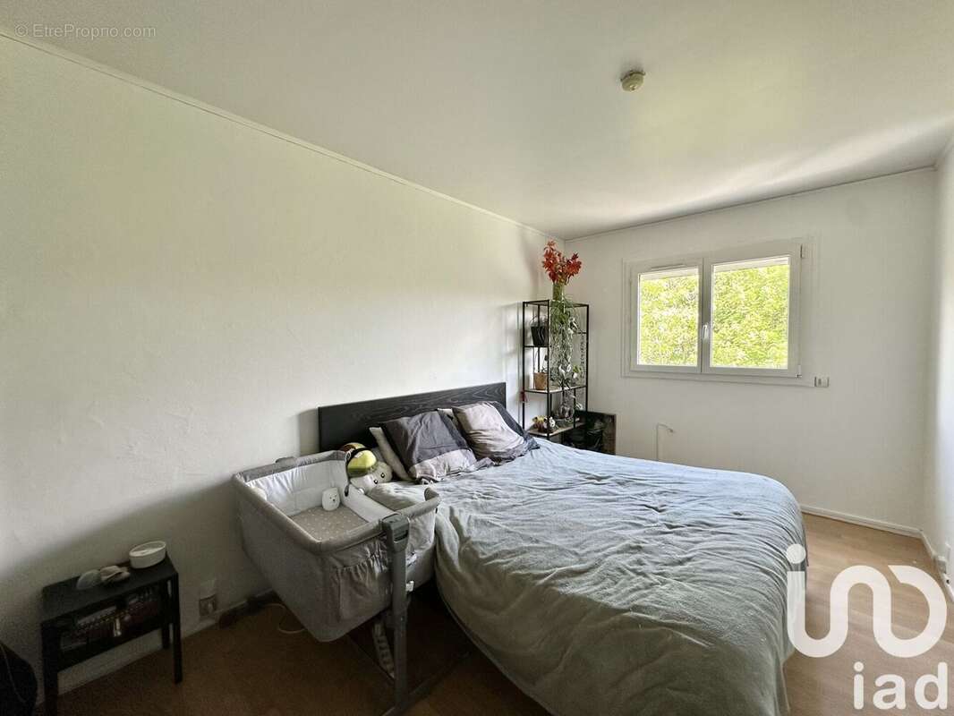 Photo 8 - Appartement à SAVIGNY-LE-TEMPLE