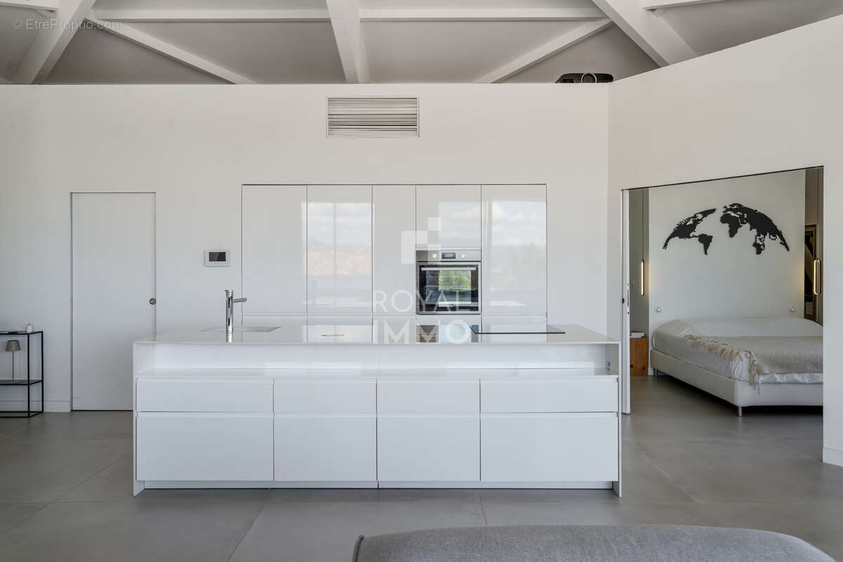Appartement à SIX-FOURS-LES-PLAGES