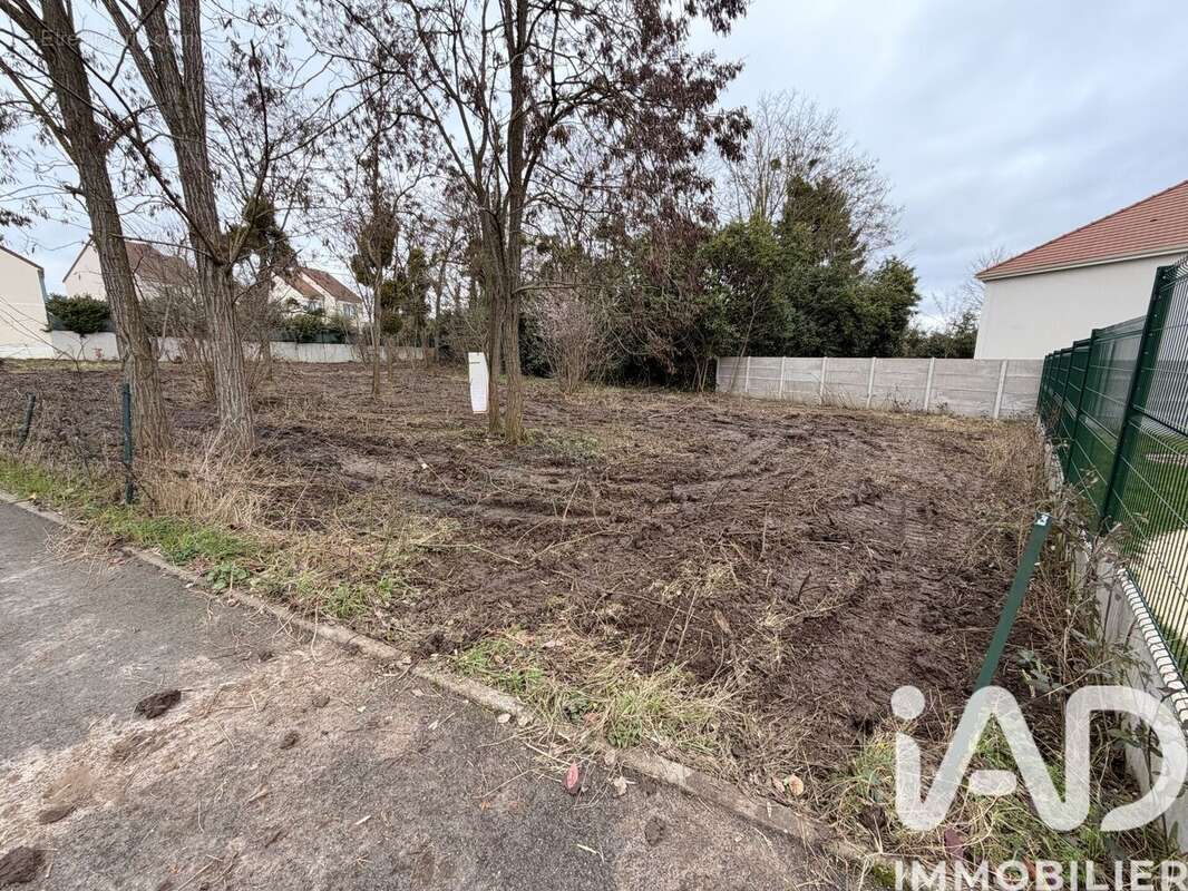 Photo 2 - Terrain à VILLECRESNES