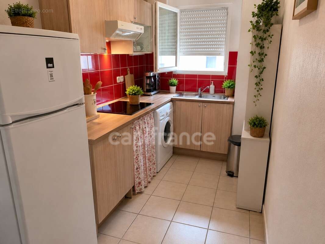 AGDE – Les Cayrets  T3 de 55 m² - 2 Chambres - Terrasse + 2 Parkings - Dernier Étage (ou 2ème étage) - photo 5
