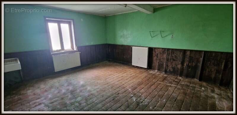 Maison à BAGE-LA-VILLE