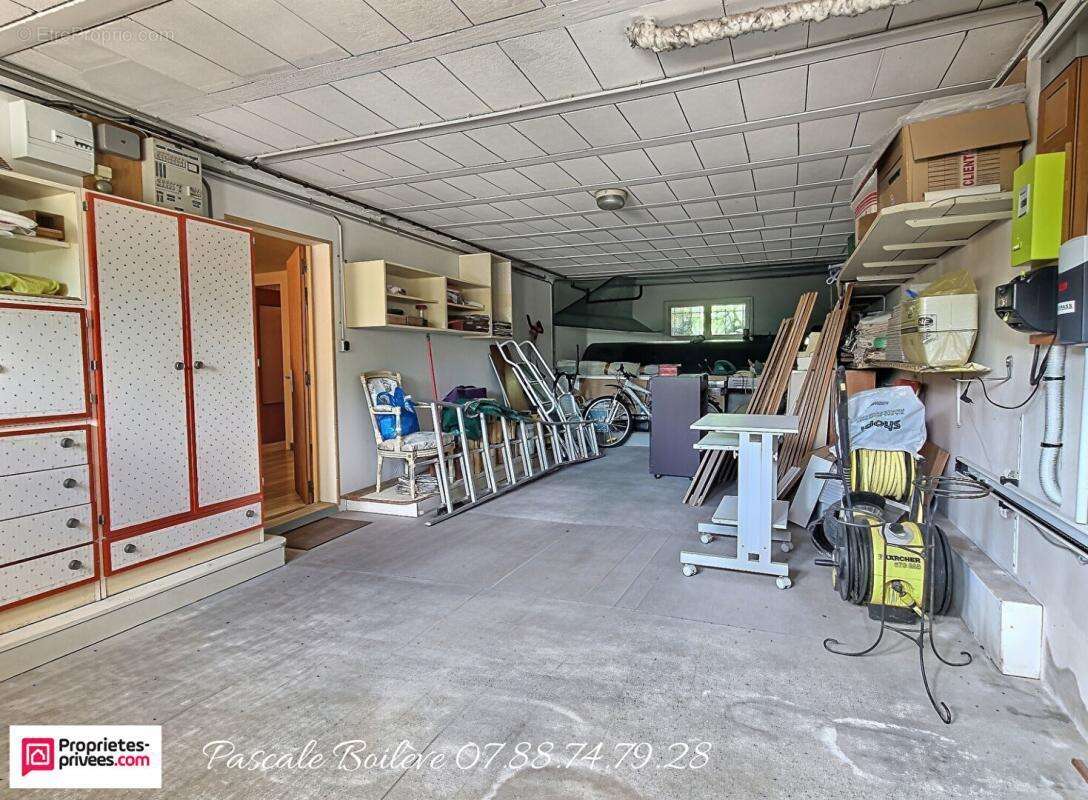 Maison avec rez-de-jardin - Vernantes (49390) - photo 13