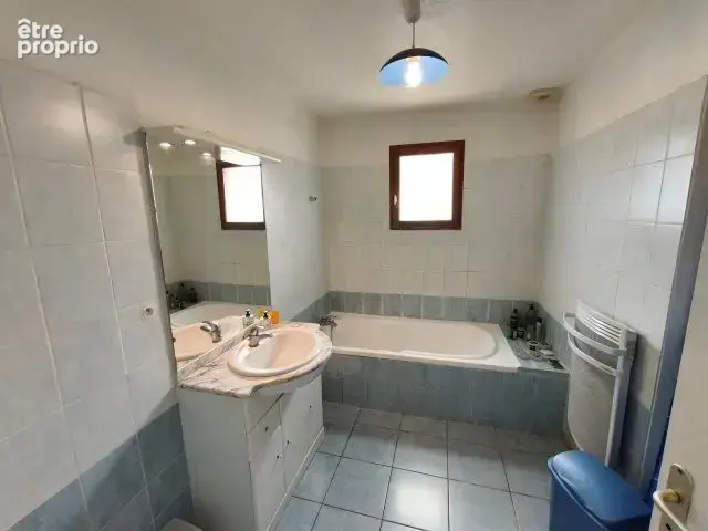 Maison T4 de plain-pied de 93 m2 avec jardin et piscine - photo 11