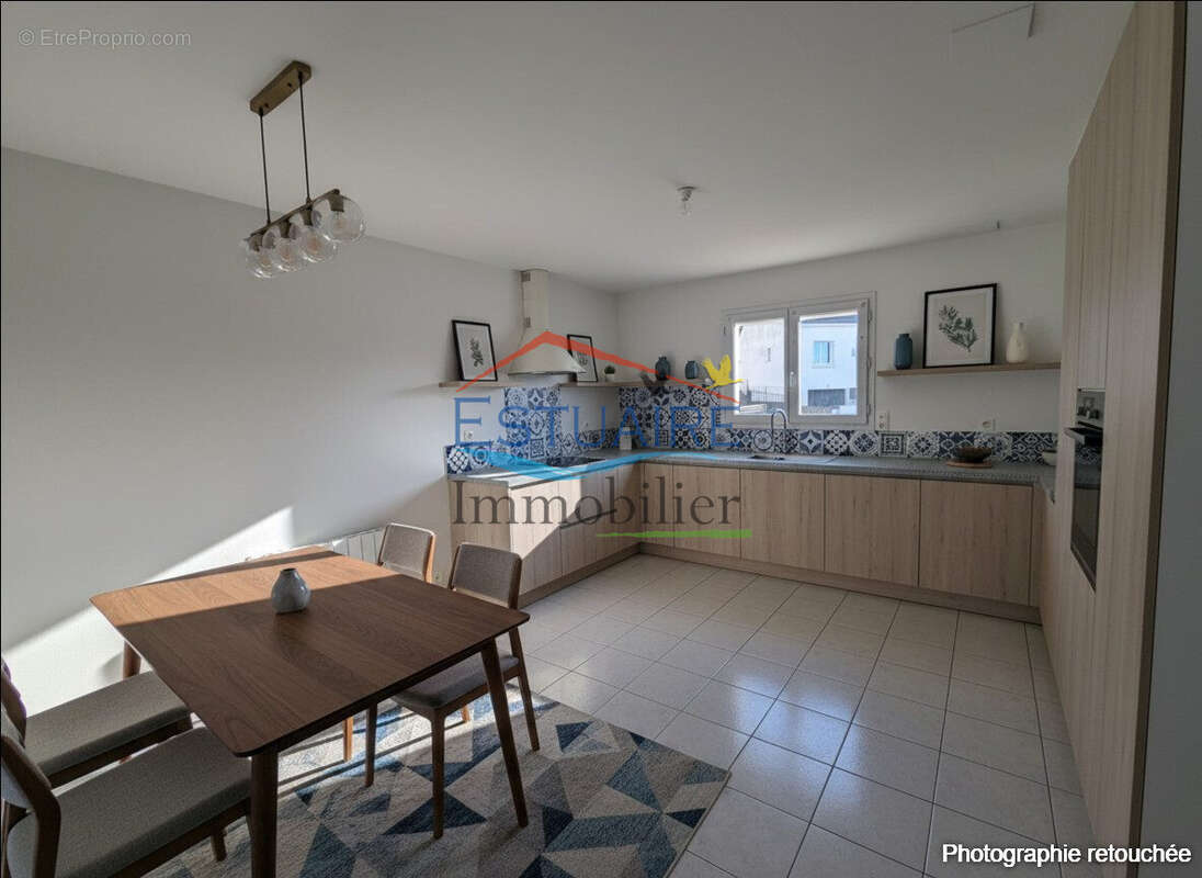 Maison à SAINT-ETIENNE-DE-MONTLUC