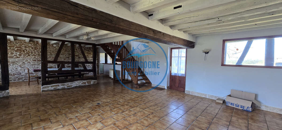 Maison à SAINT-CHRISTOPHE-EN-BRESSE