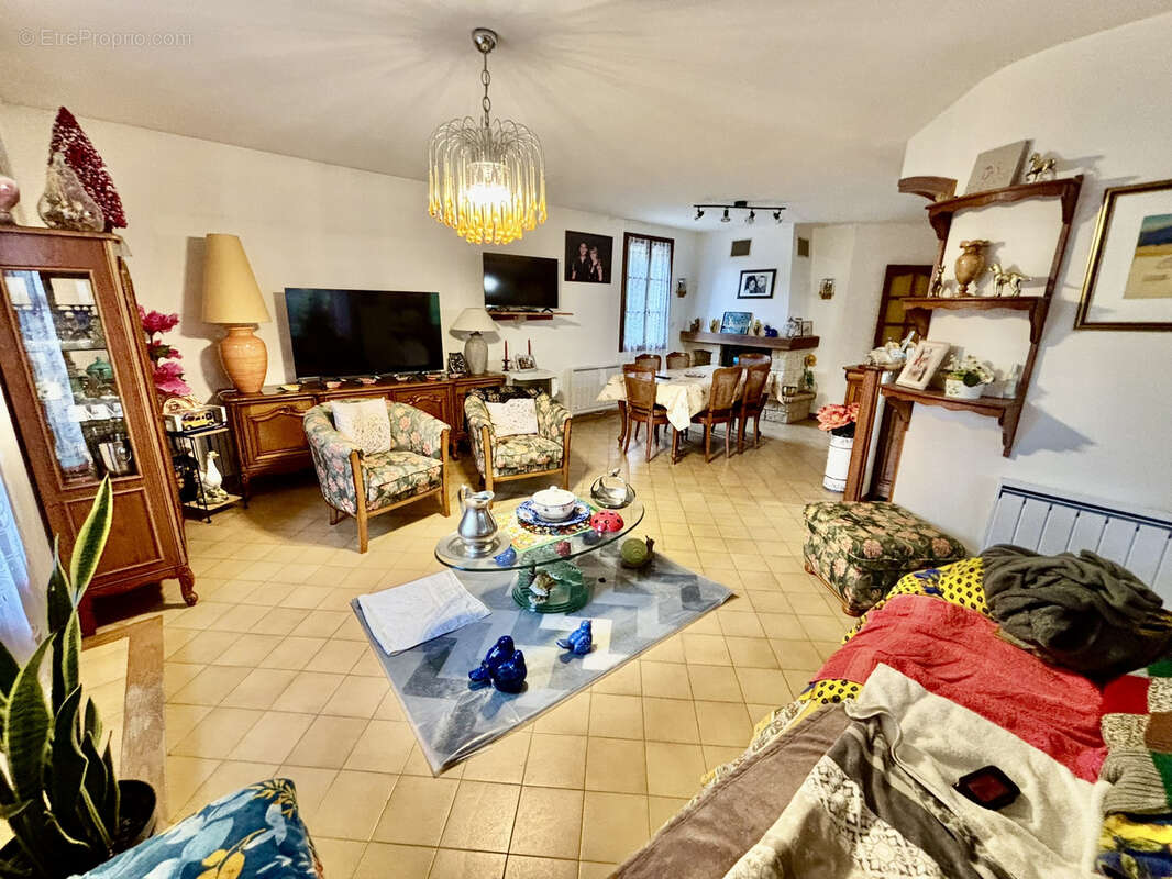 Maison à SAVOILLAN