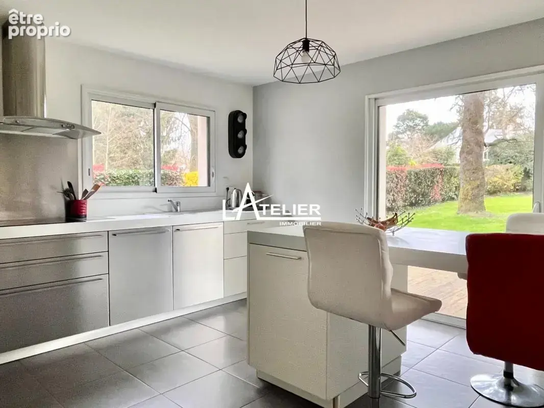 Sautron Cens maison 2007, 5 chambres, vie de plain-pied - photo 3