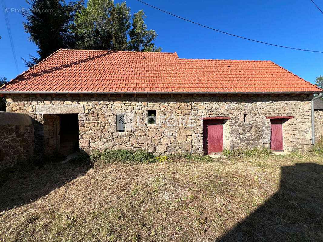 Corps de ferme 2,3ha vue imprenable - photo 5