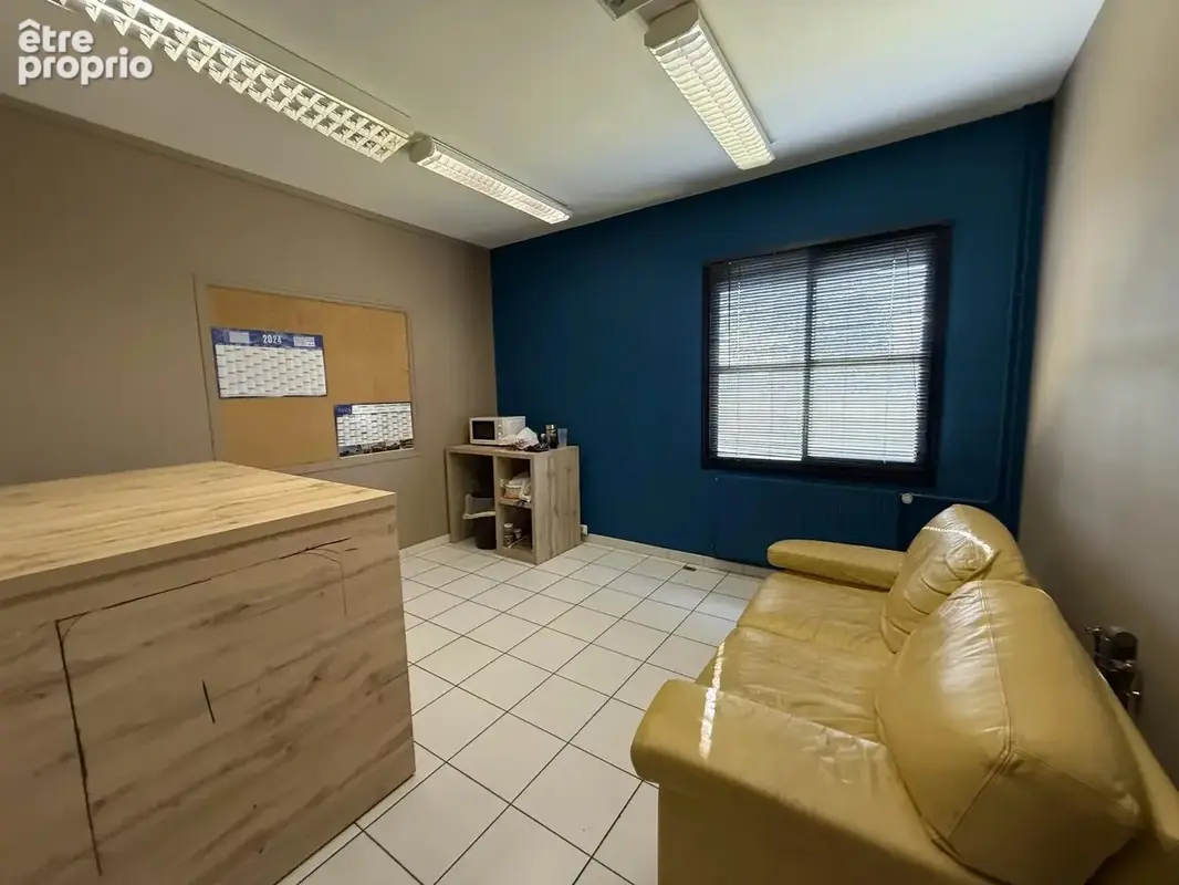 Commerce 6 020 m² à vendre à Piney (10220) - photo 3