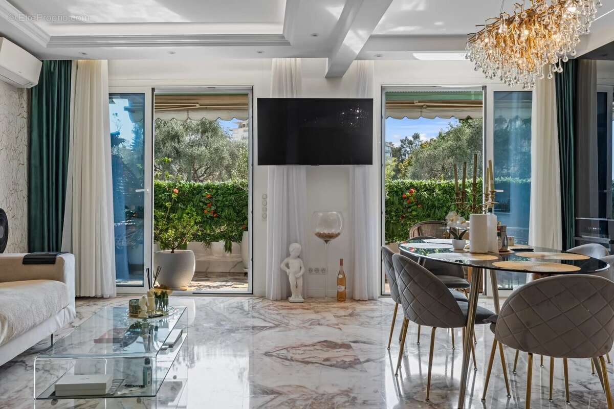 Appartement à NICE