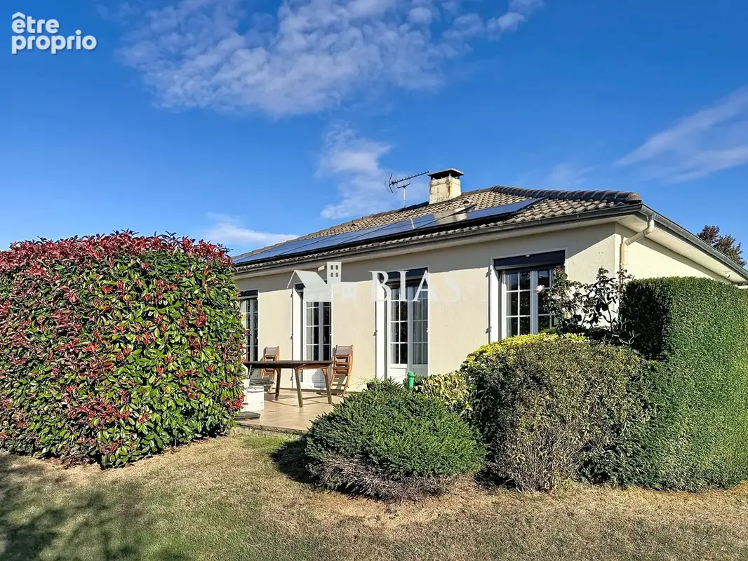 Maison à SAINT-OUEN-DE-THOUBERVILLE