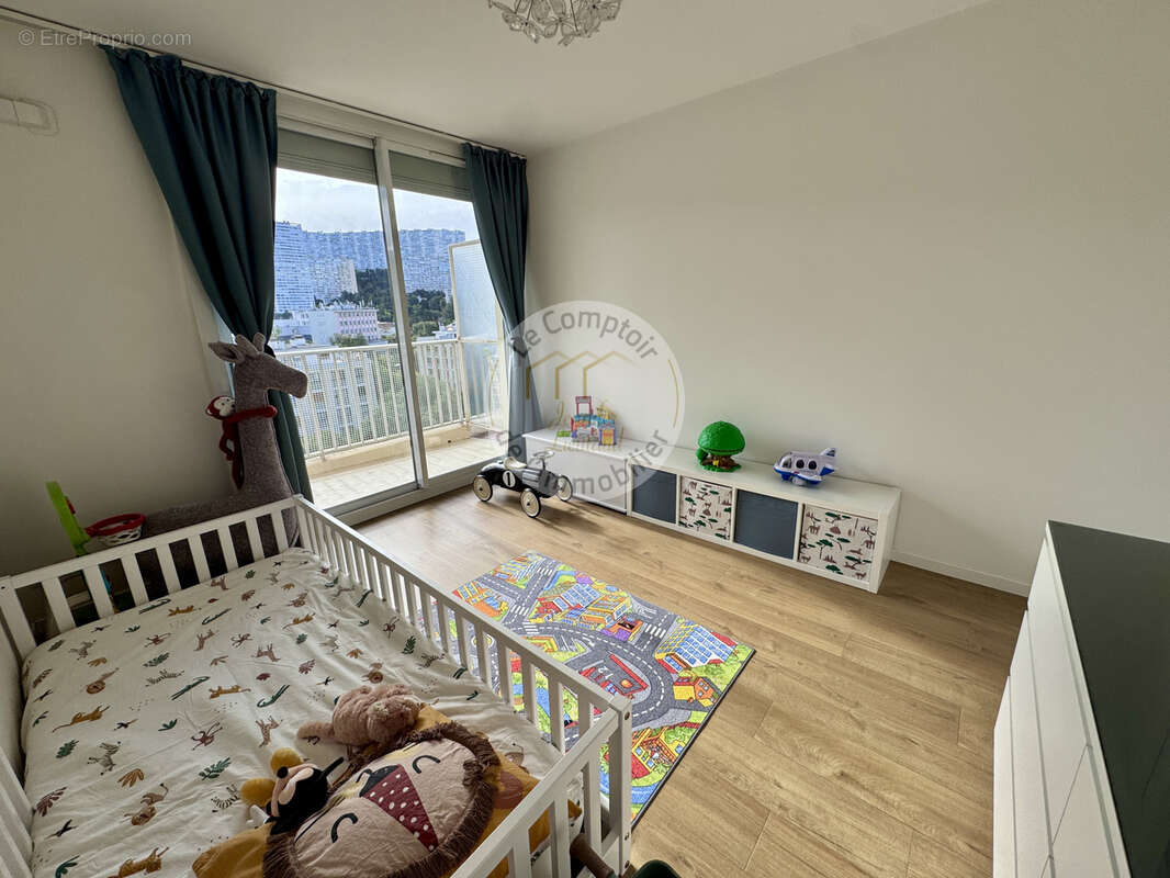 Appartement à MARSEILLE-9E