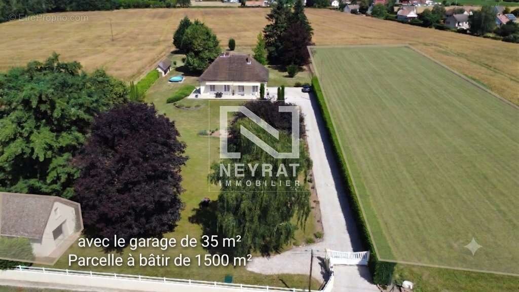 Maison à SASSENAY