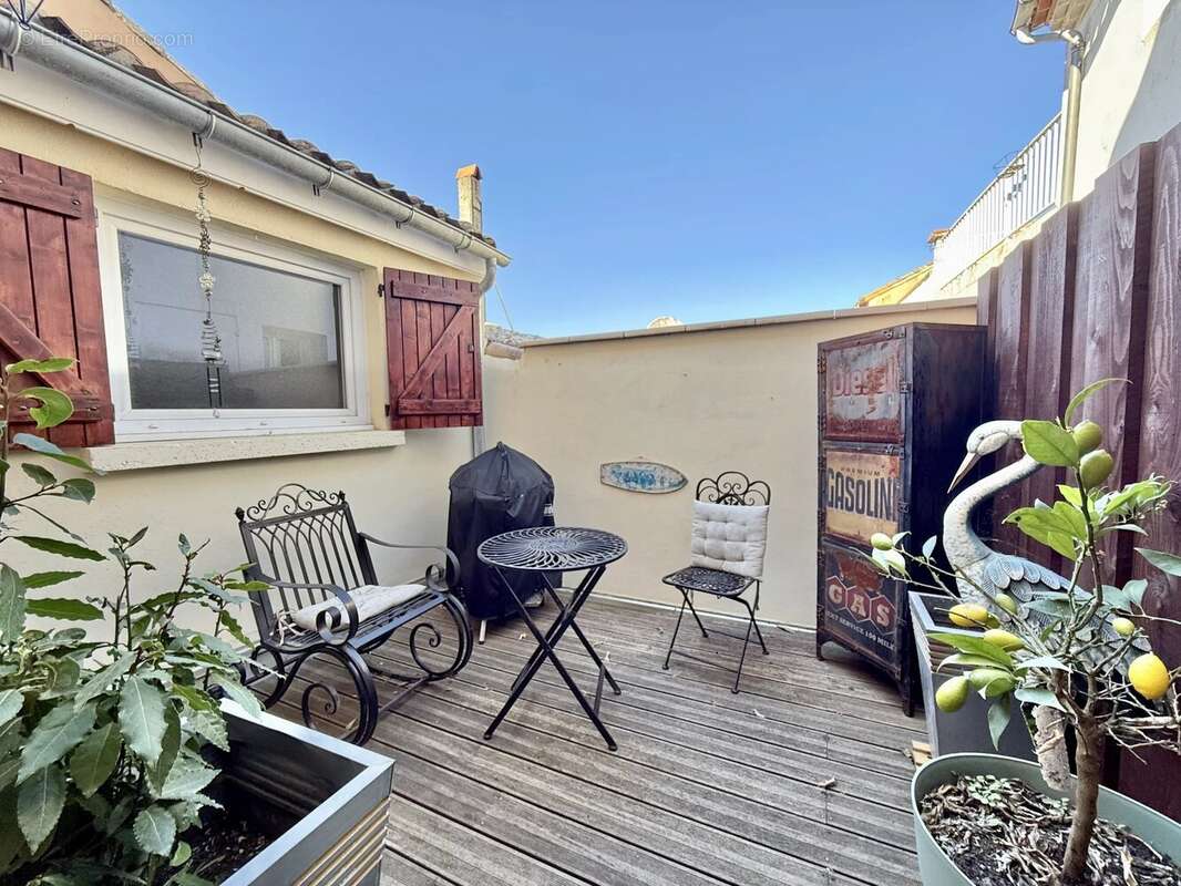 Une perle rare - Maison centre ville rénovée avec jardin et piscine - photo 4