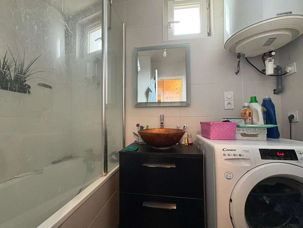 Appartement à BOURG-DE-PEAGE