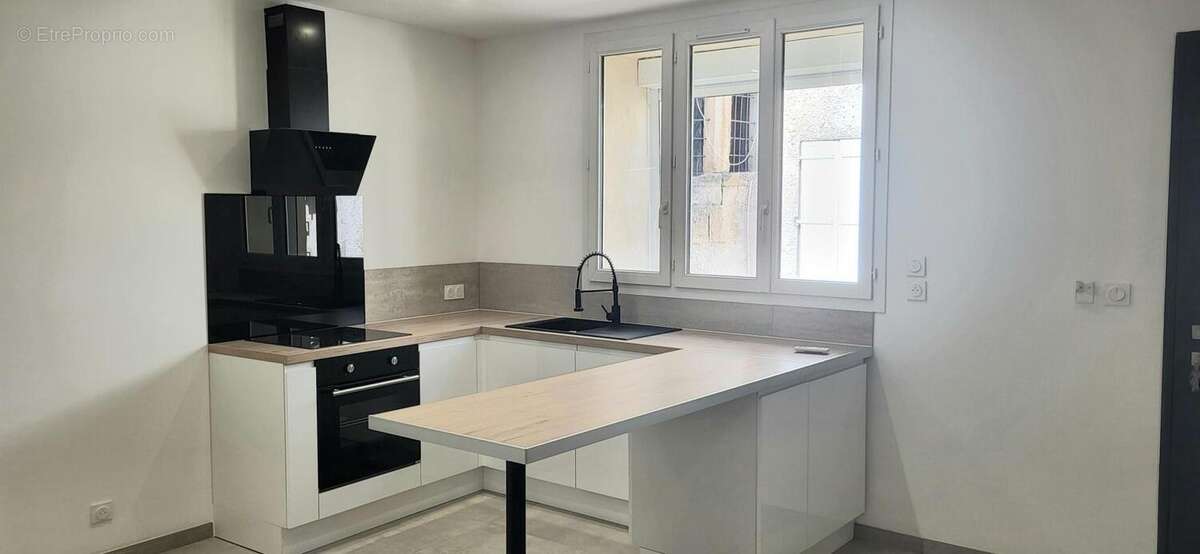 Maison à UCHAUD