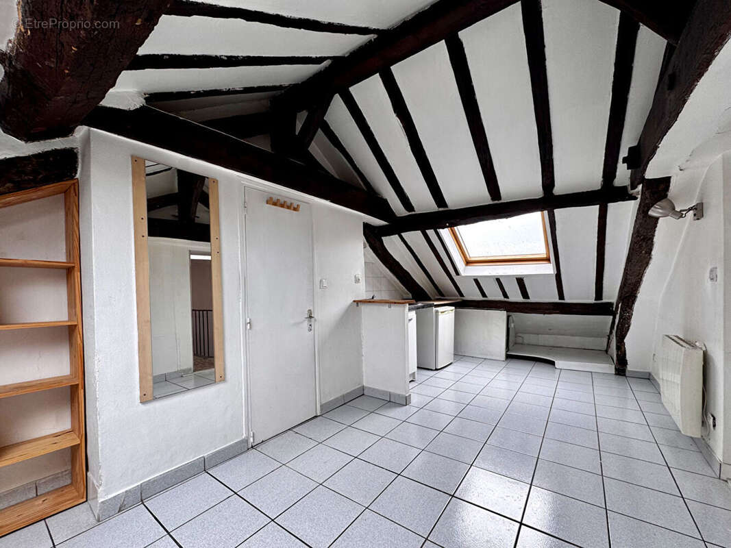 Appartement à PARIS-10E