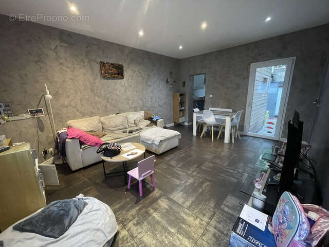 Ideal investissement-charmamnte maison de ville vendue louee- perpignan - photo 2
