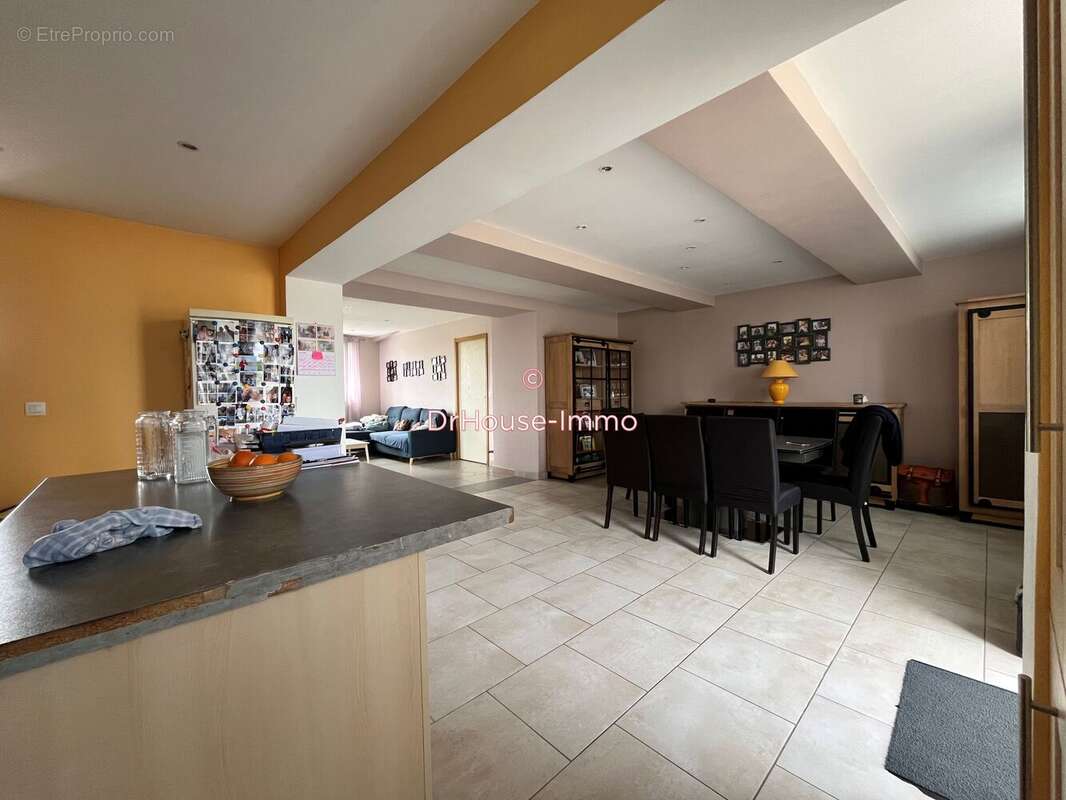 Maison à TORIGNI-SUR-VIRE