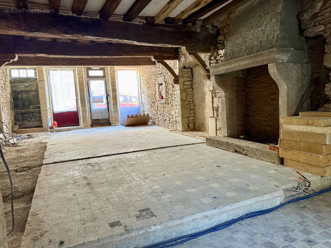 Maison à VEZELAY