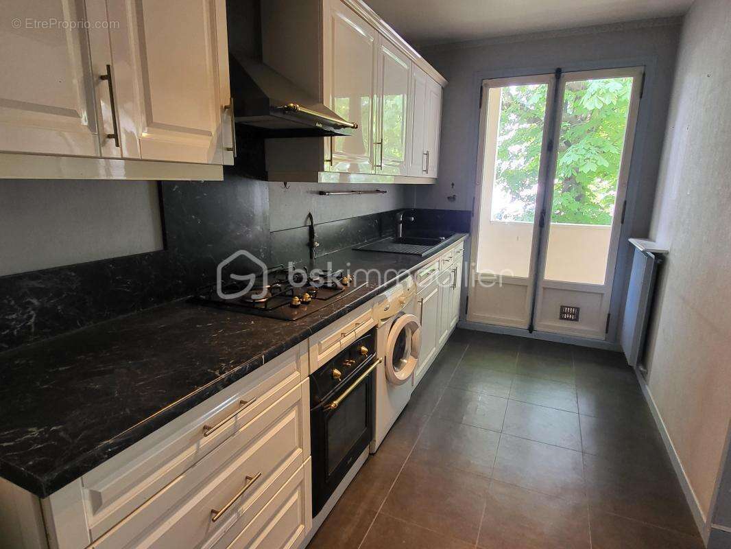 Appartement à LE RAINCY