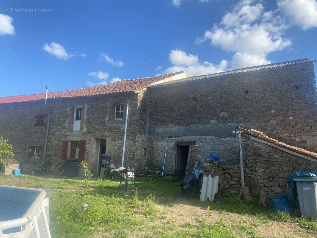 Maison pierres avec terrain - photo 9