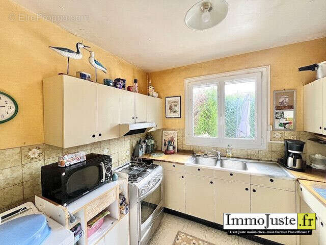 Maison 97 m² à Elancourt  - photo 5