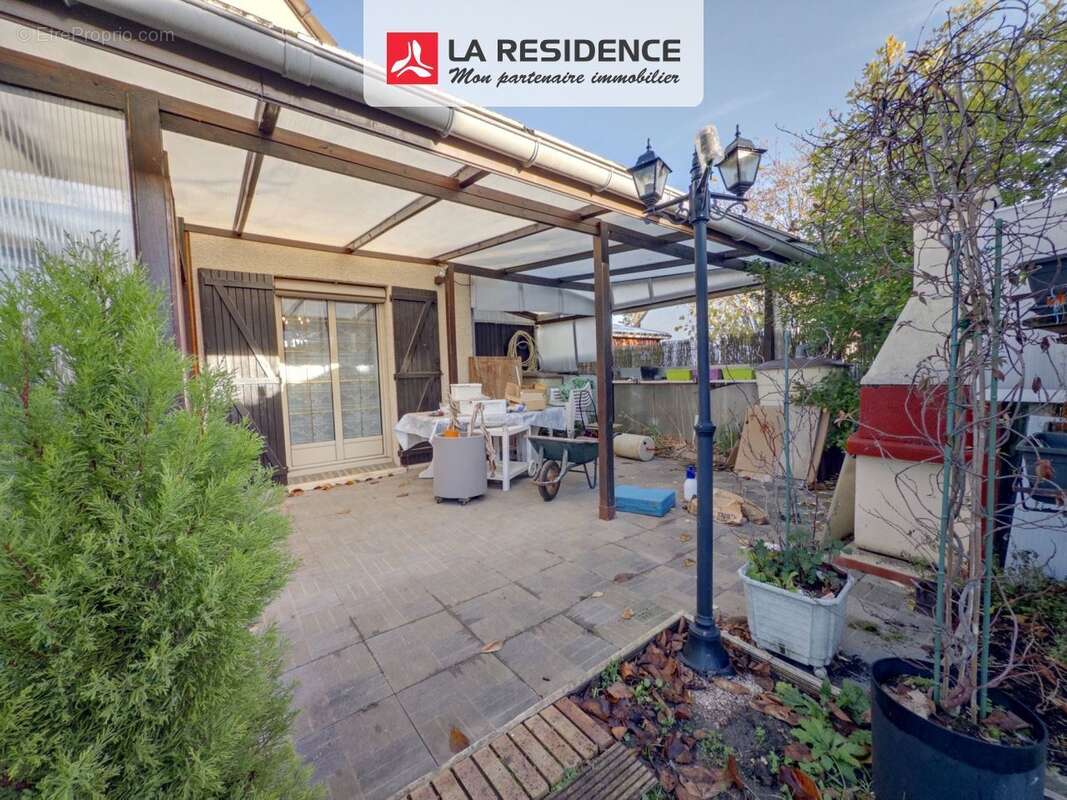 Maison à LES MUREAUX