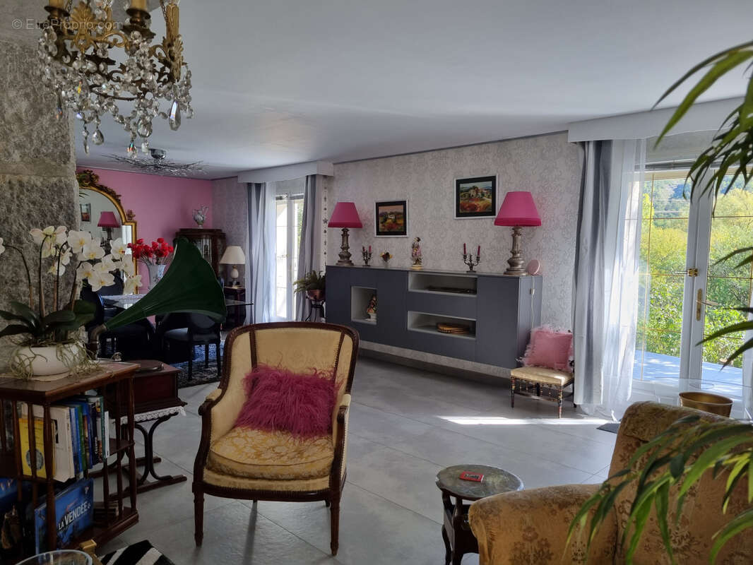 Maison à VEYNES
