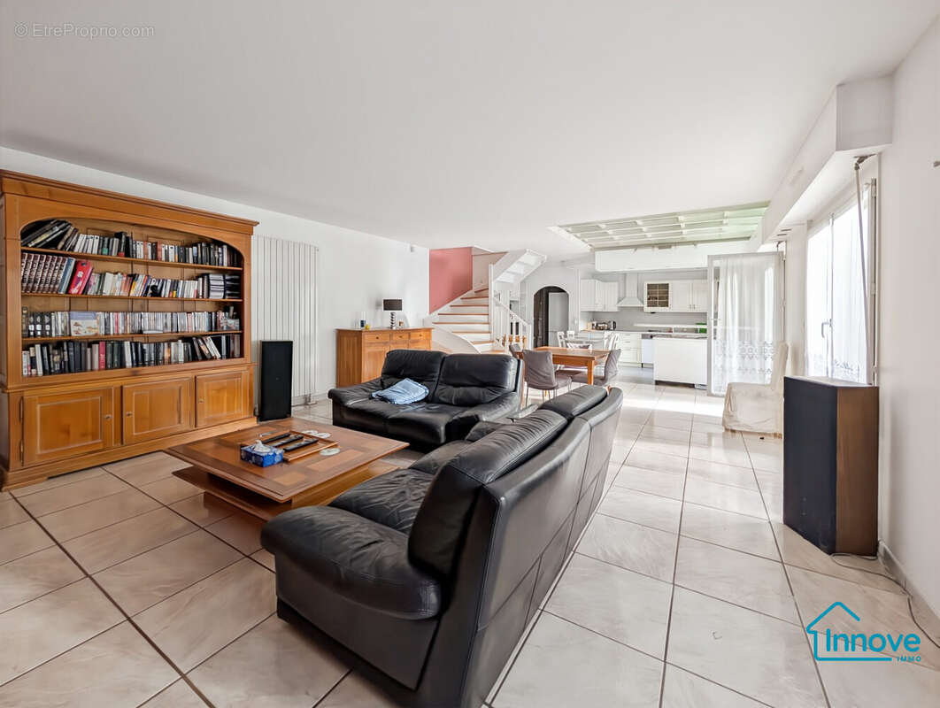 Appartement à CHAMPS-SUR-MARNE