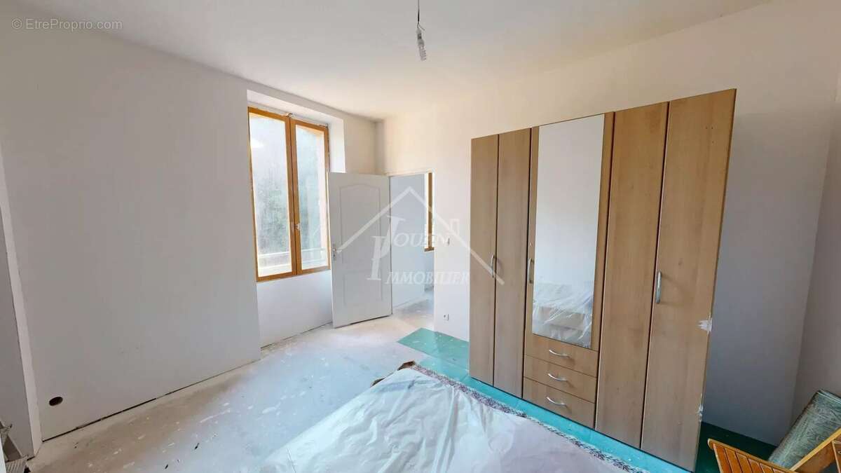 Maison à SAINT-ELOY-LES-MINES