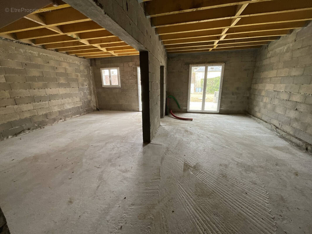 Maisons à aménager 1 - Maison à LA HOUSSOYE