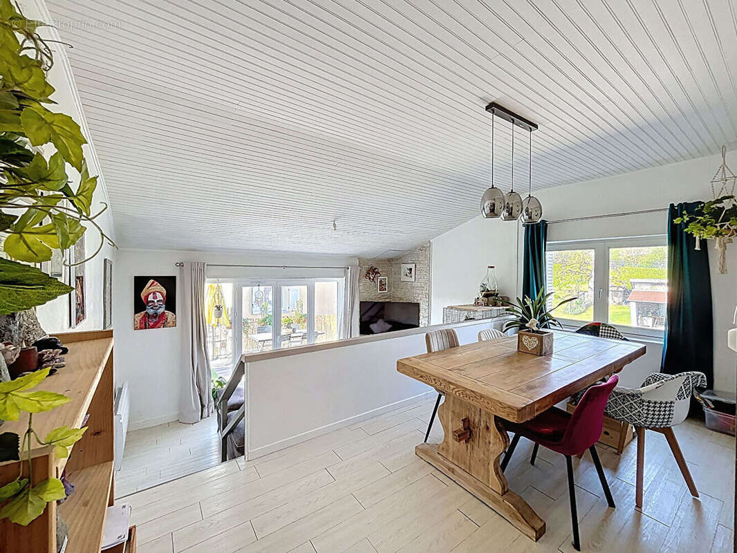 Appartement à MEXIMIEUX