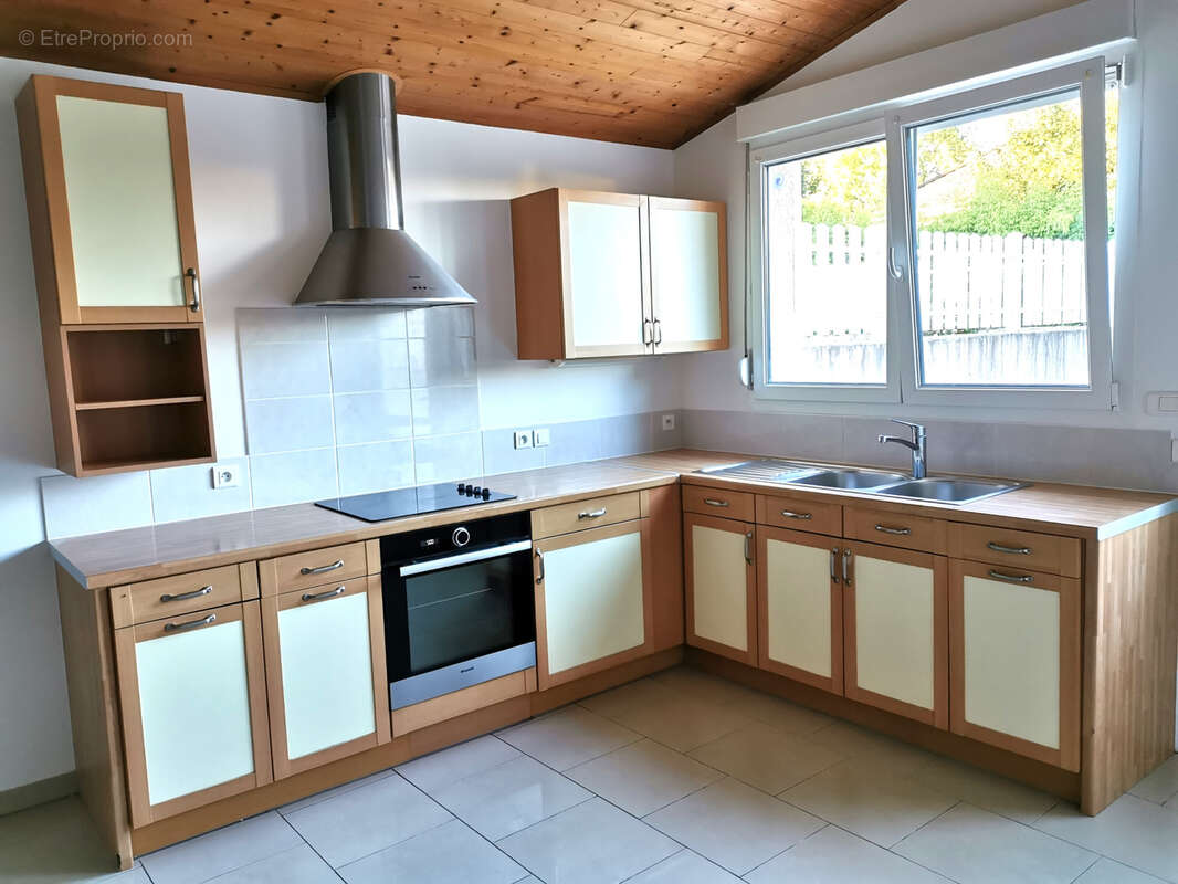 Appartement à ETALANS