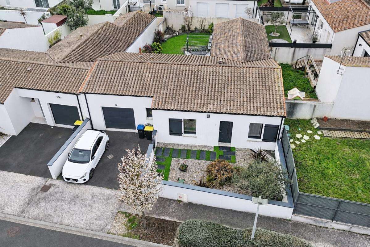 Maison à CLAVETTE