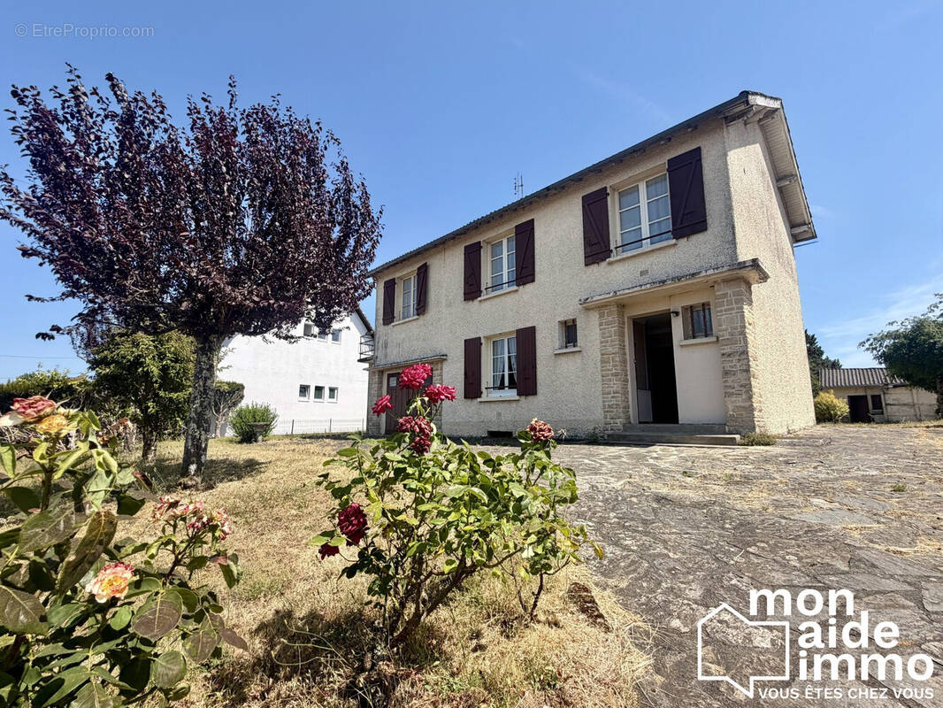 Maison à THIVIERS
