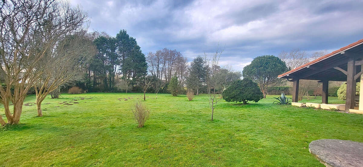 Maison à SAINT-ETIENNE-D&#039;ORTHE