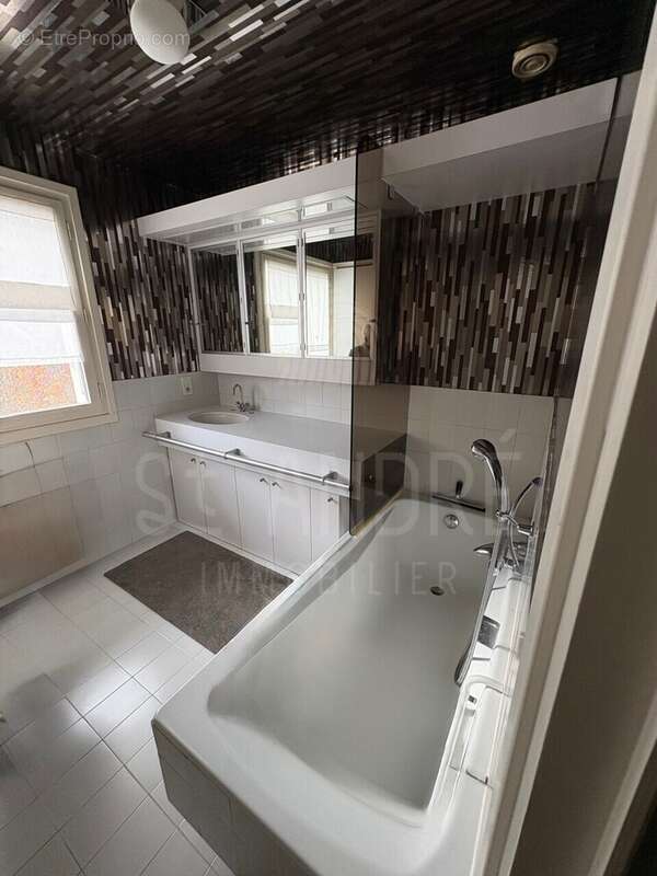 Maison à BEAUREPAIRE