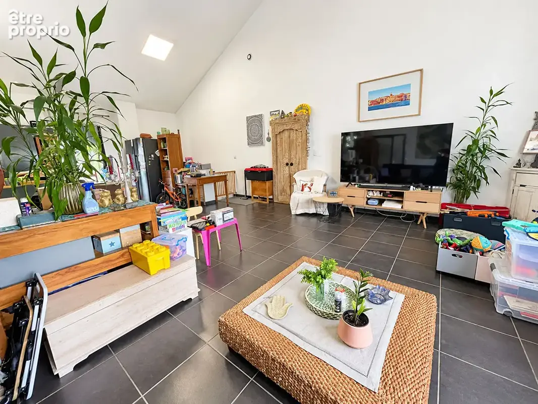 A VENDRE - Saint-Benoit - Maison avec terrasse et jardin + 130 m2 bonus exploitable - photo 4