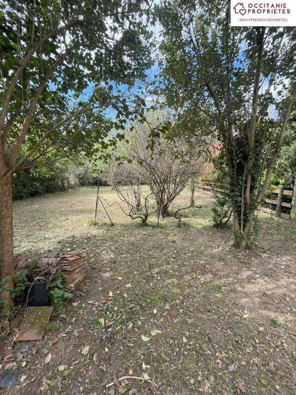 Terrain à L&#039;ISLE-EN-DODON