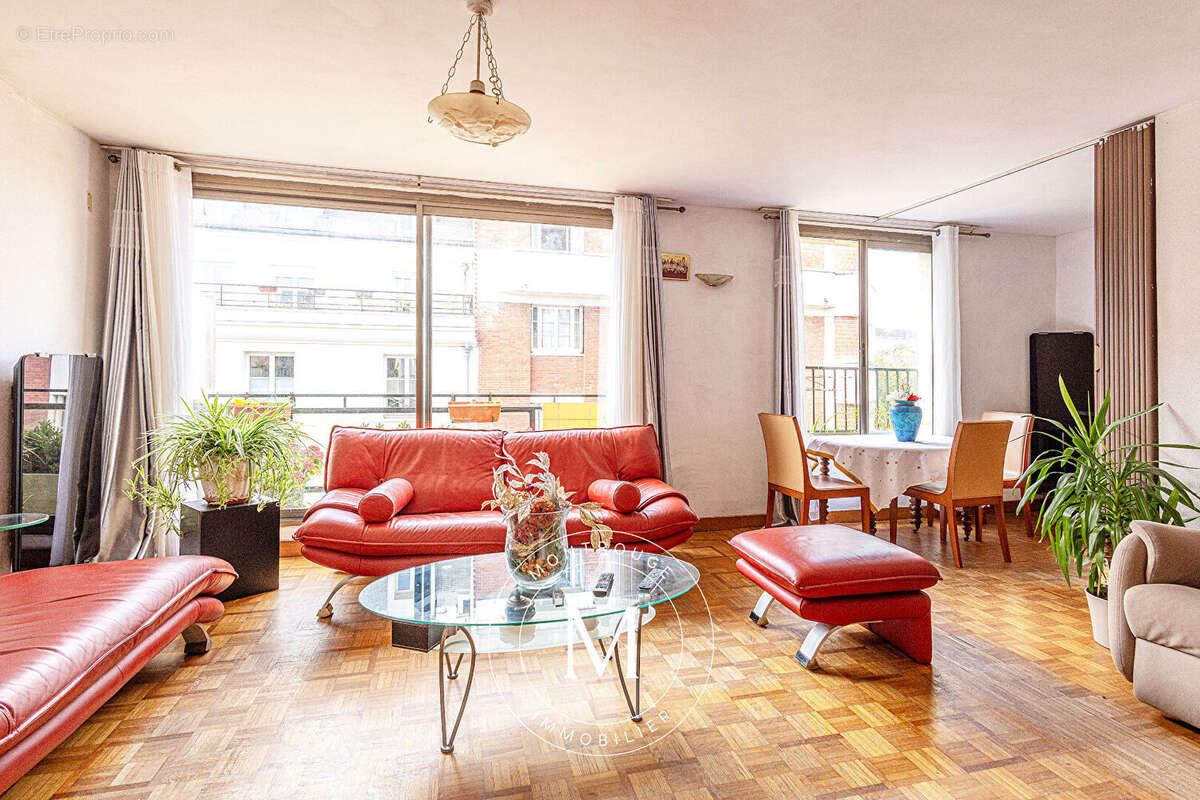 Appartement à MONTROUGE