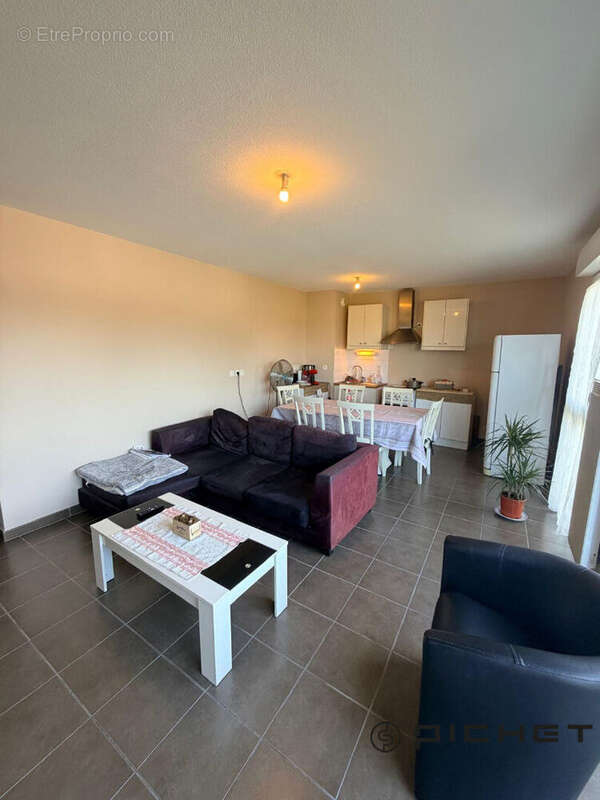 Appartement Le Haillan 2 pièce(s) 49.5 m2 avec grand balcon et parking couvert - photo 8