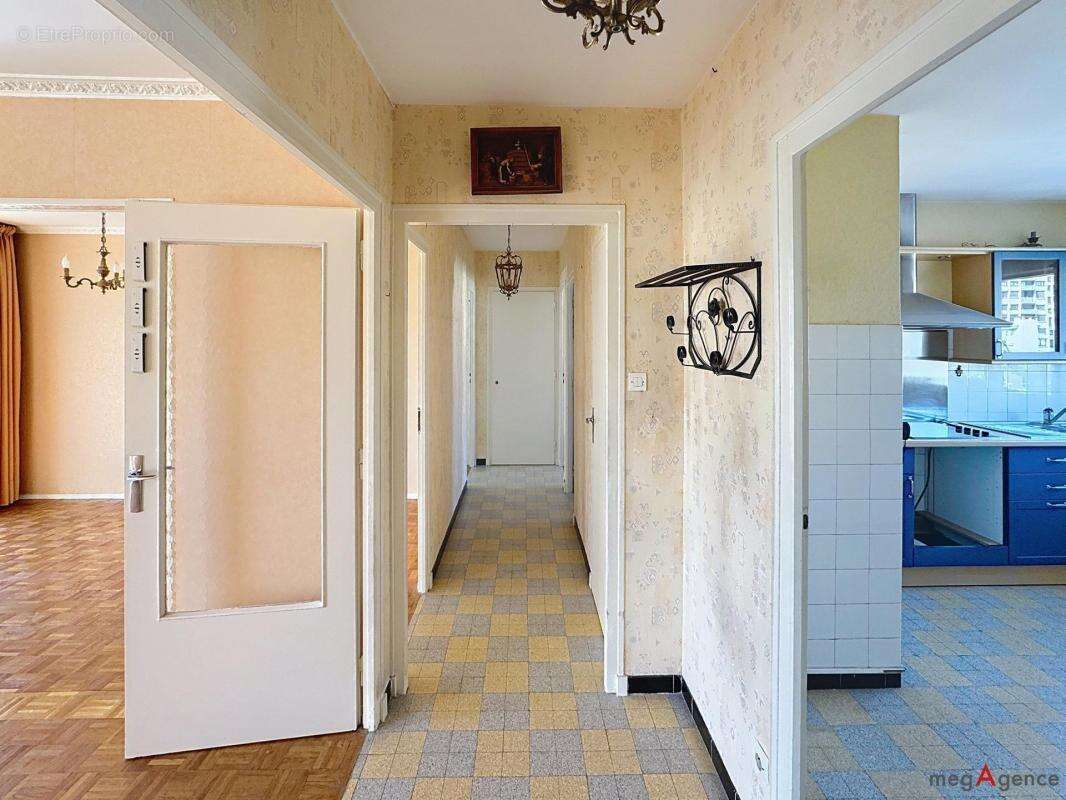 Appartement à ECHIROLLES